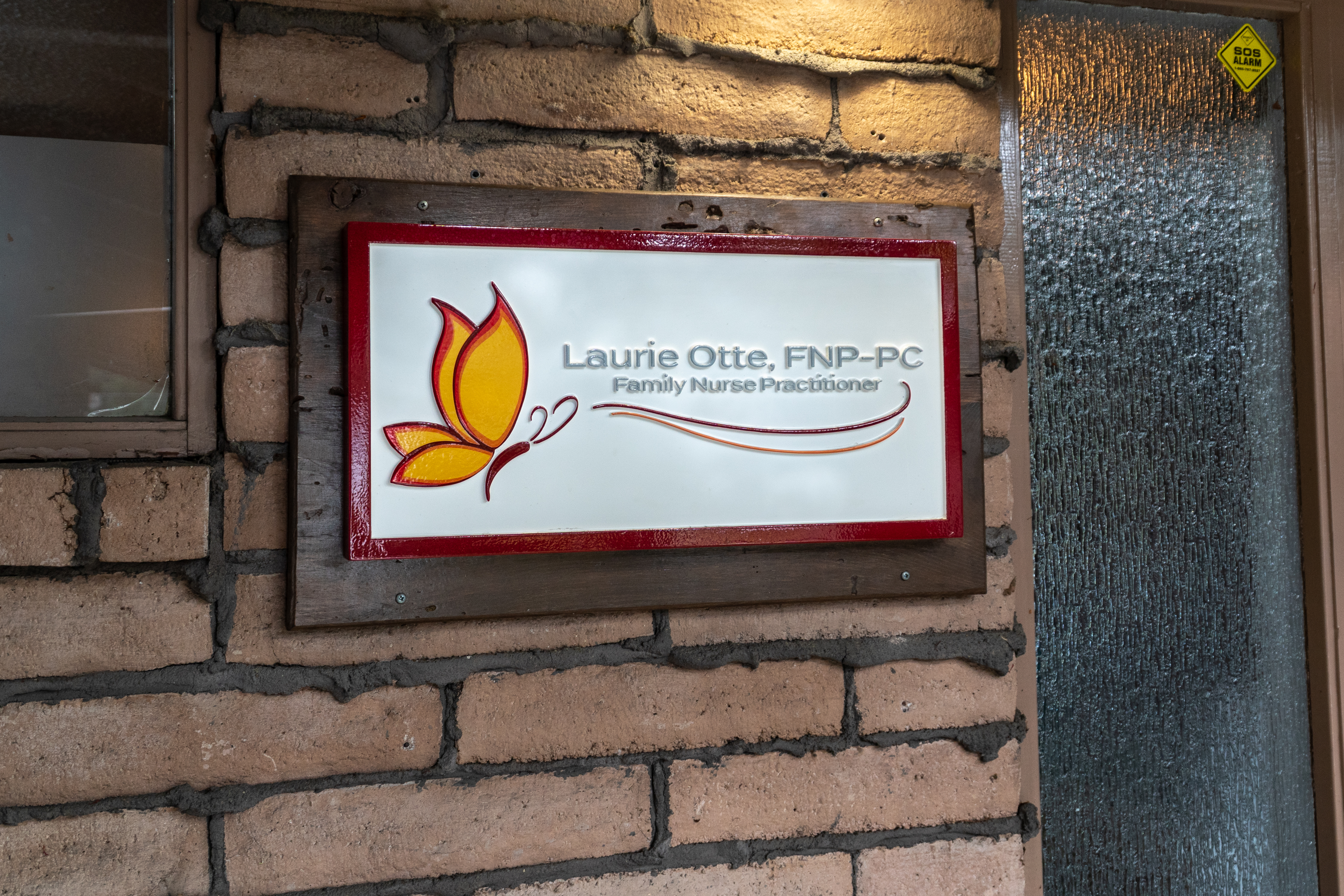 Sign for Laurie Otte, FNP-C